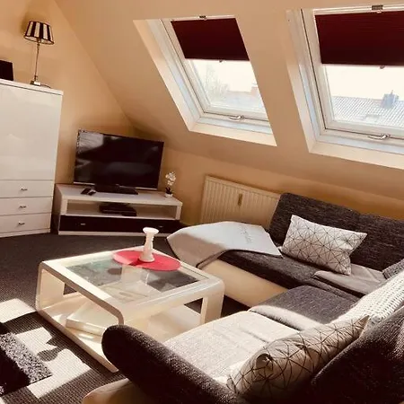 40 M2 Dachgeschosswohnung * Paderborn