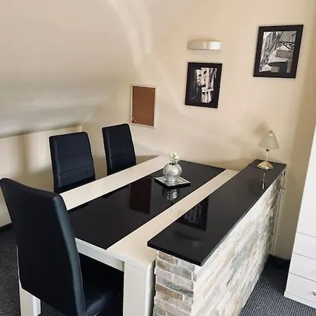 Apartment 40 M2 Dachgeschosswohnung